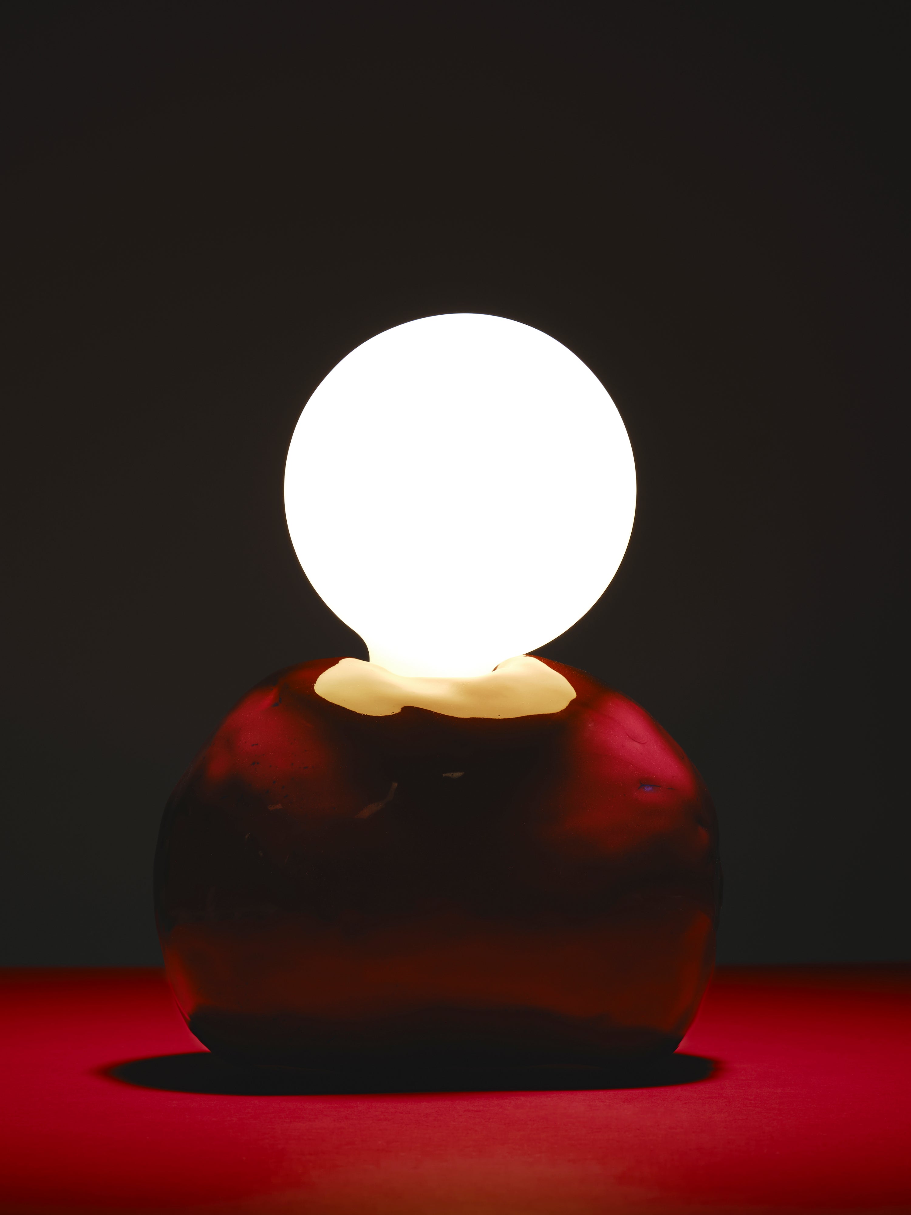 Maroon Nzj Lamp