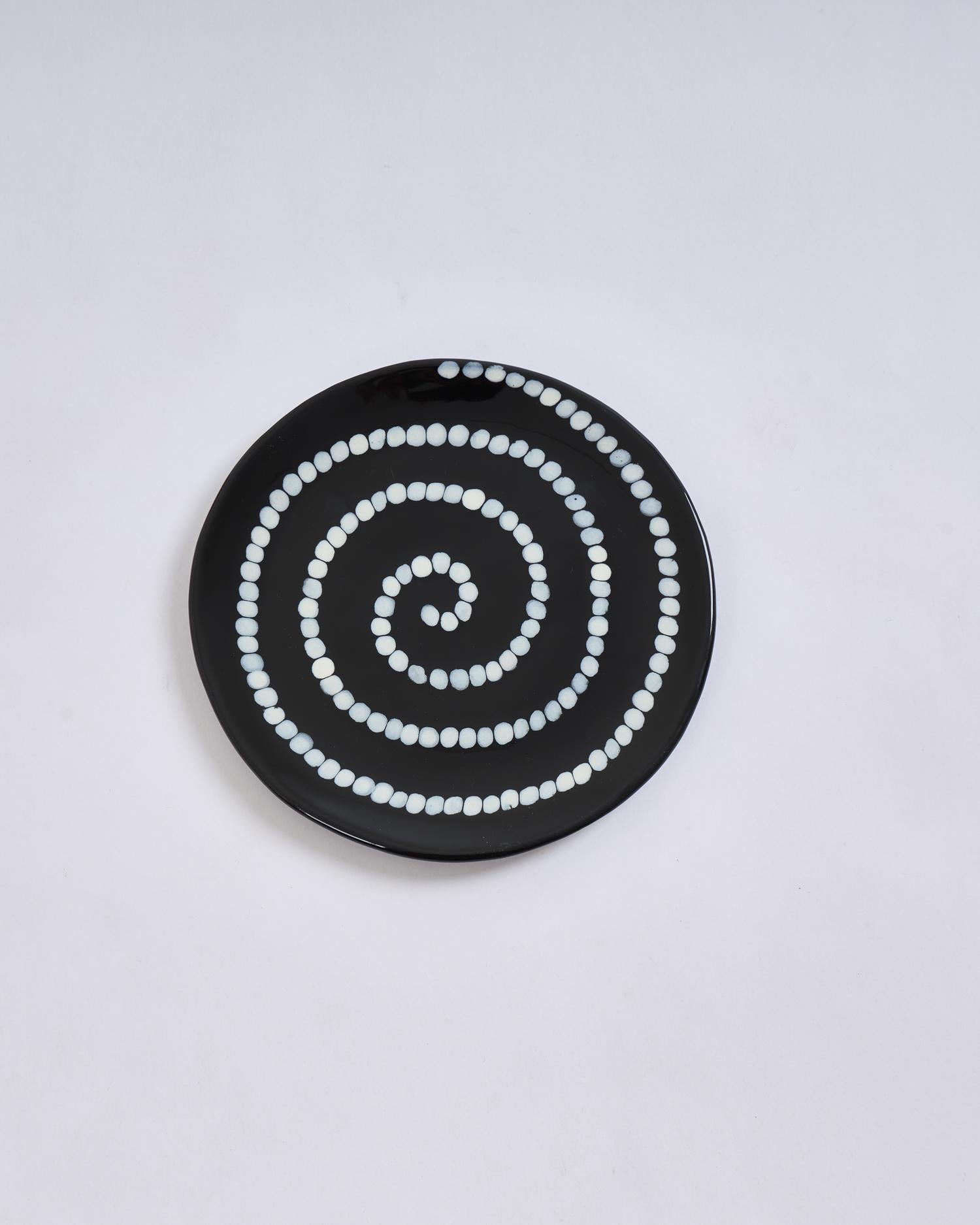 String of Pearls (Black)