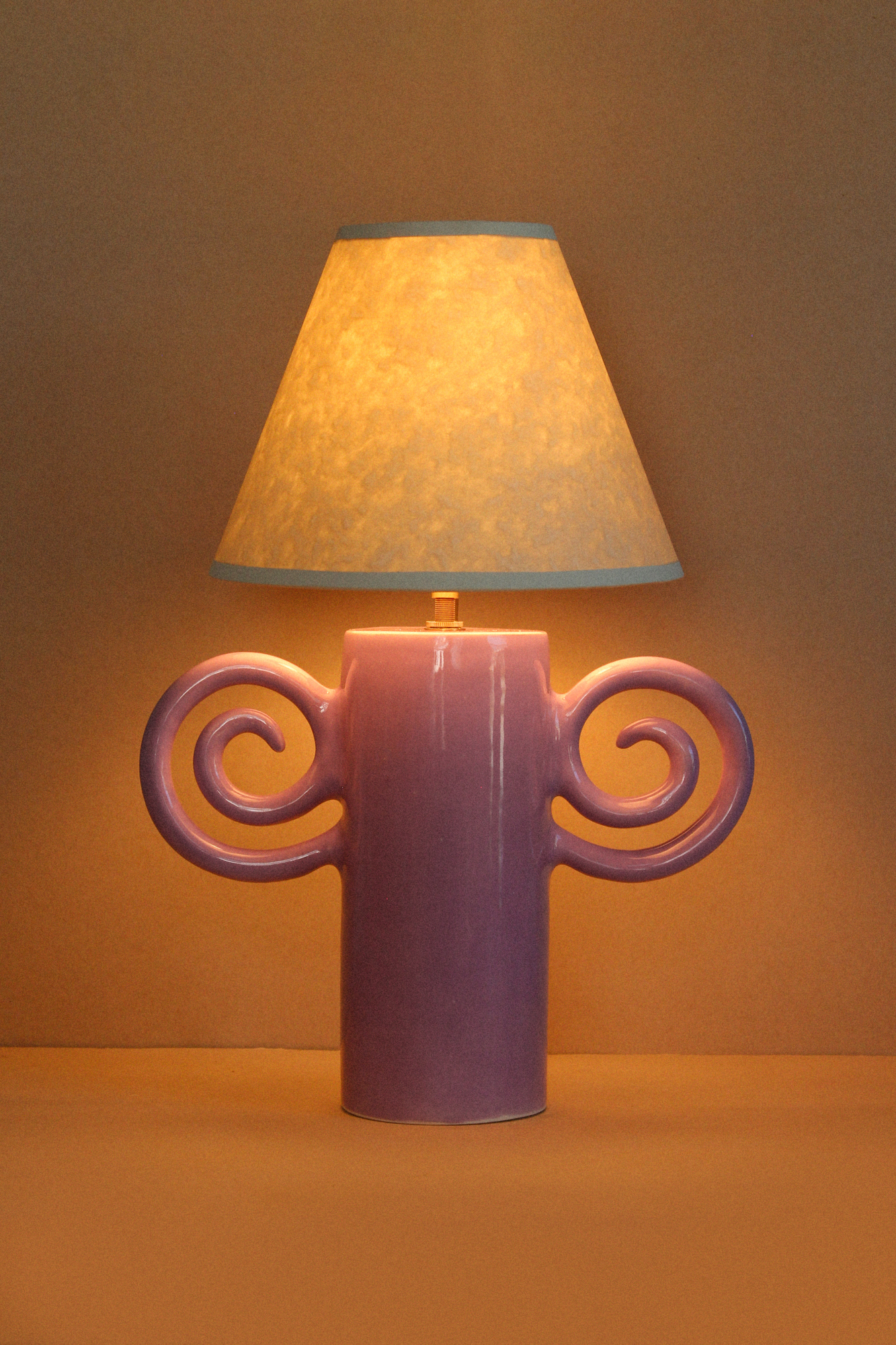 Espiral Lamp (Lila)